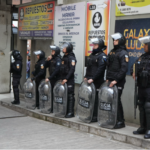 La Ciudad clausuró en Once una galería y 10 cuevas de celulares robados